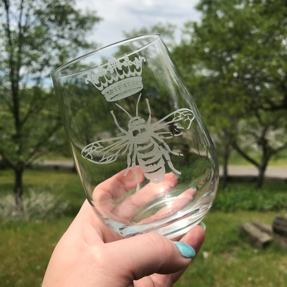 COPY - Queen Bee Wine Glass - Picture 1 of 2